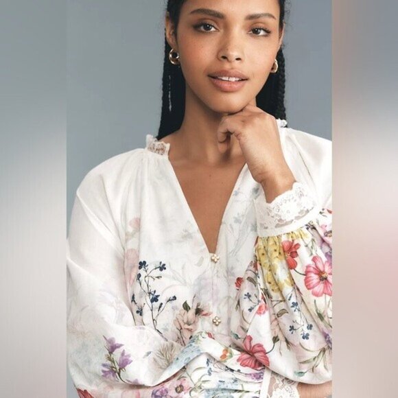 NWT Size M - Let Me Be Long-Sleeve V-Neck Floral A-Line Midi Dress - Picture 4 of 16